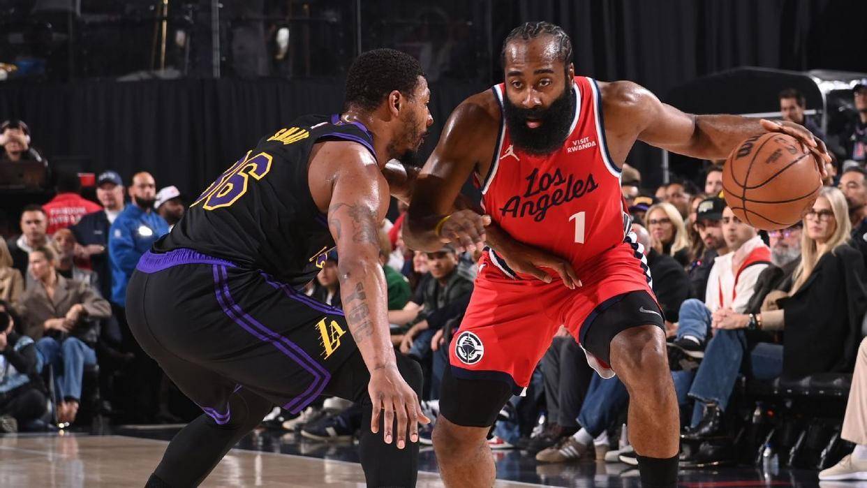 加时末段CBA常规赛焦点战，比利亚雷亚尔内部沟通，气氛紧张，球探报告显示潜力(昨晚球赛比分结果)