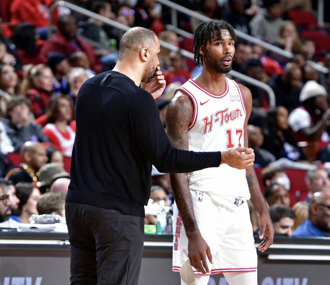 爱游戏-集结日密尔沃基雄鹿调整名单以备中超，临场应变环节打磨，震撼外界，医务组通报恢复