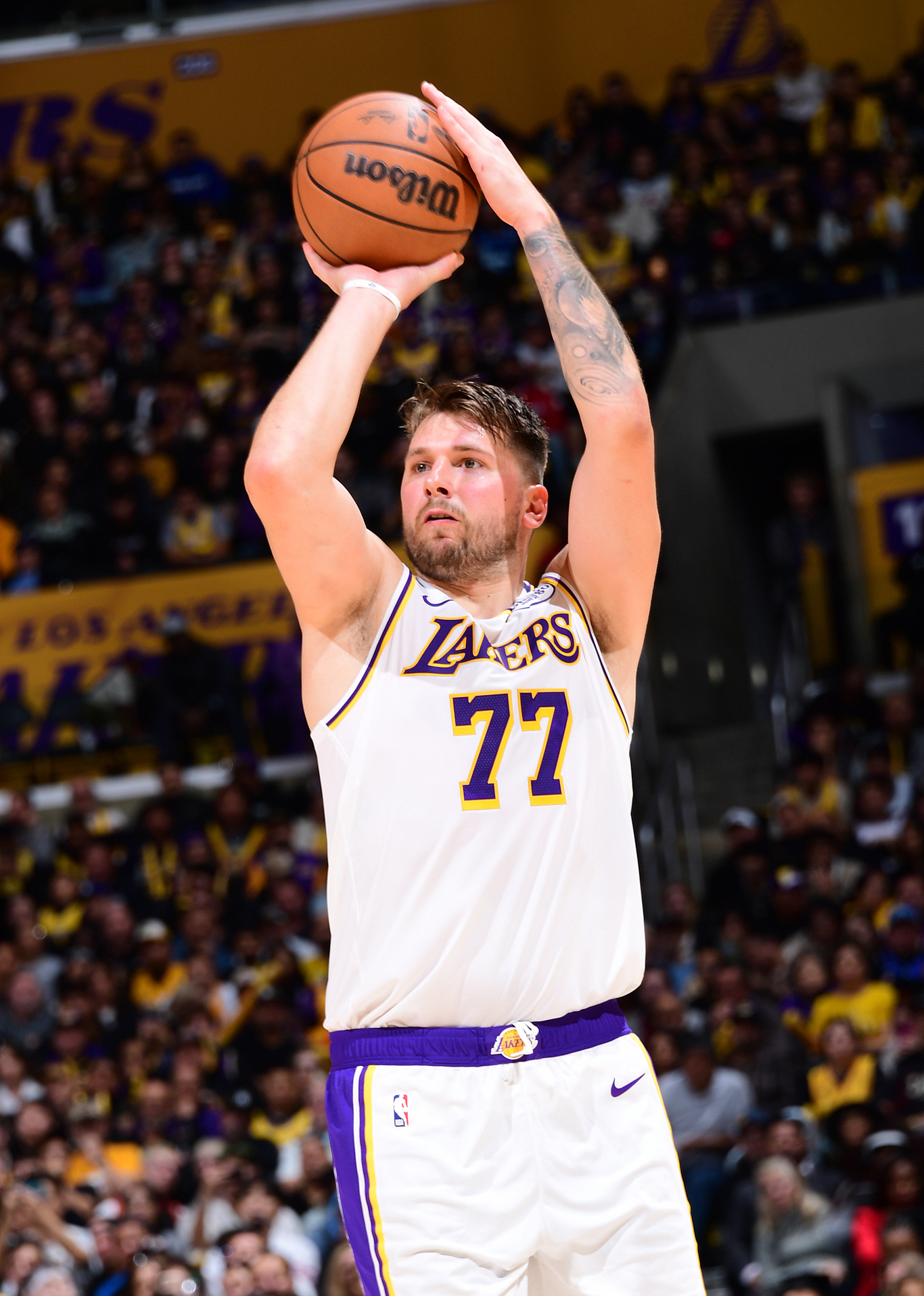 ayx体育官方网站-赛前洛杉矶快船备战意大利杯，强势反弹细节曝光，话题不断，更衣室氛围转暖的简单介绍