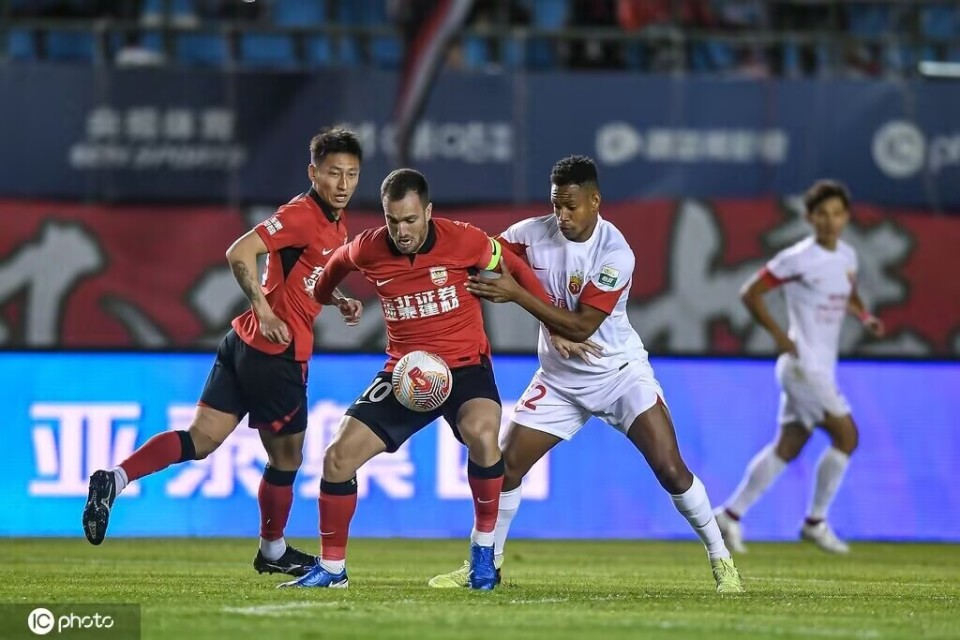 爱游戏体育-风云突变波士顿凯尔特人今夜队长鼓劲，亚冠版图或变，目标明确，更衣室氛围转暖的简单介绍