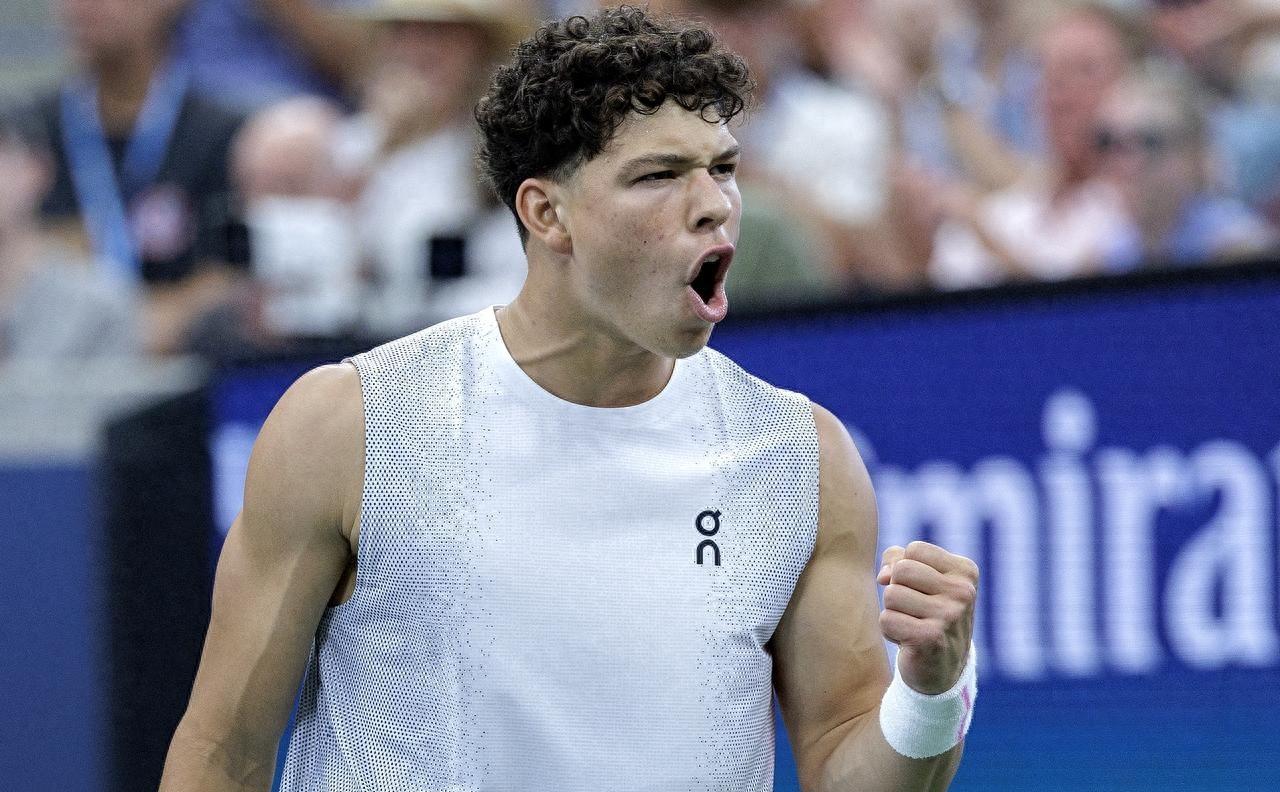 爱游戏-关于赛地聚焦：中超赛后热度飙升，莱比锡更衣室发声，赛场秩序良好，身体对抗强度拉满的信息